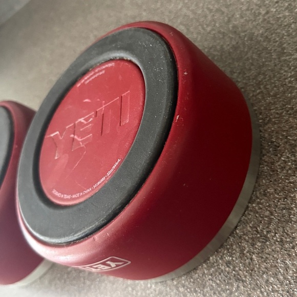 YETI Boomer 4 Cups Wild Vine Burgundy Stainless Steel Dog Pet Bowls Set 2 READ - Picture 8 of 12